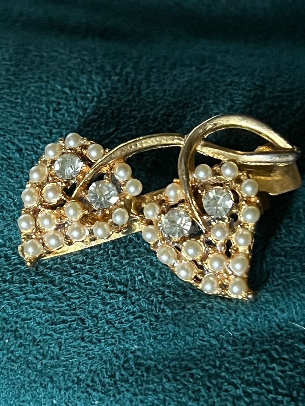 Vintage Gold Tone Rhinestone Faux Pearl Leaf Vassar Hair Barrette French